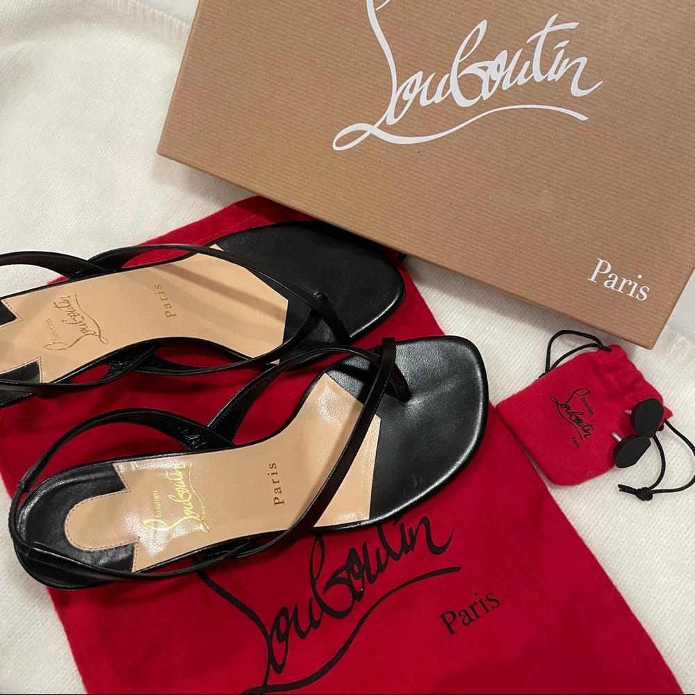 ＄695 christian louboutin taralita sandal